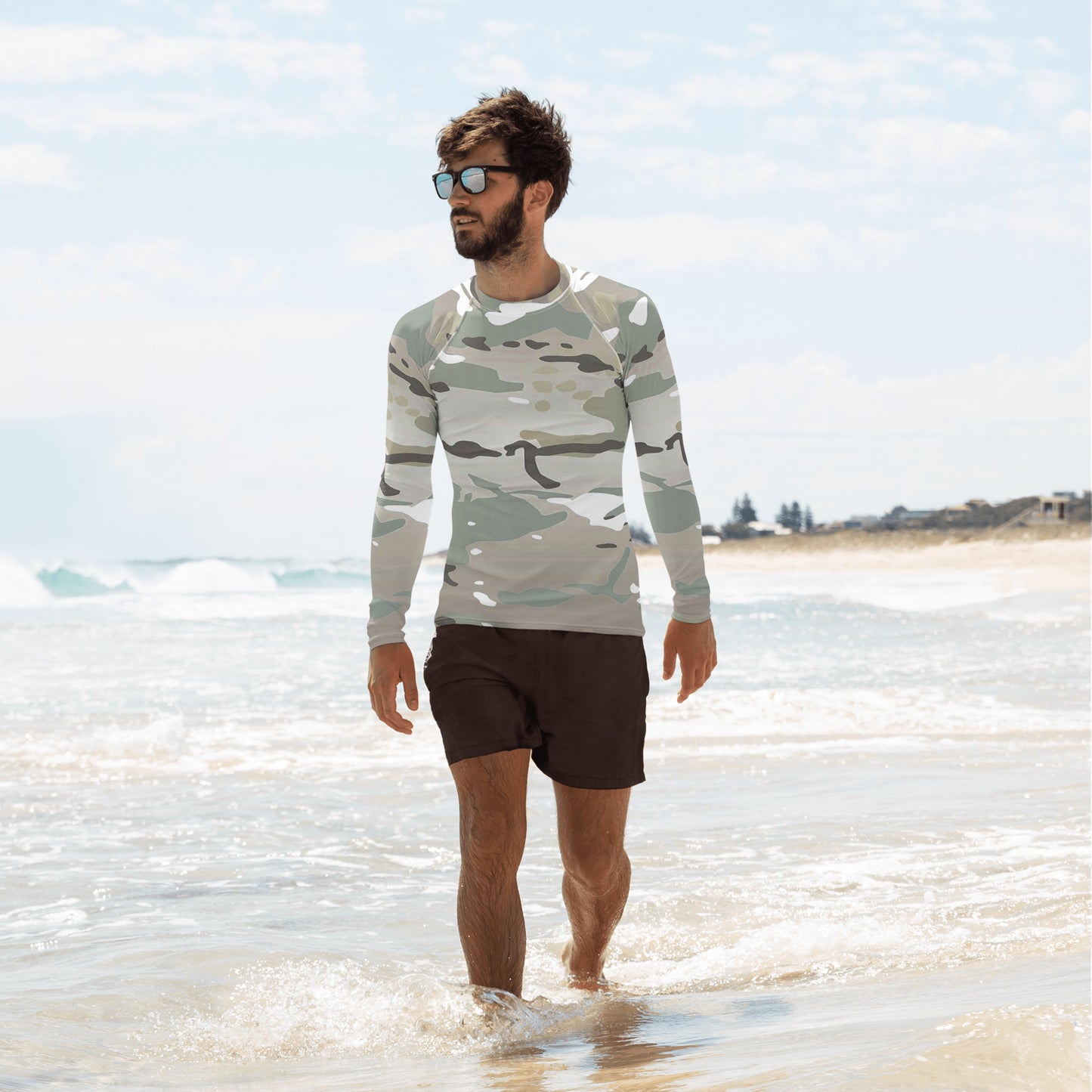 Desert Camo Men's Rash Guard - Activewear Well